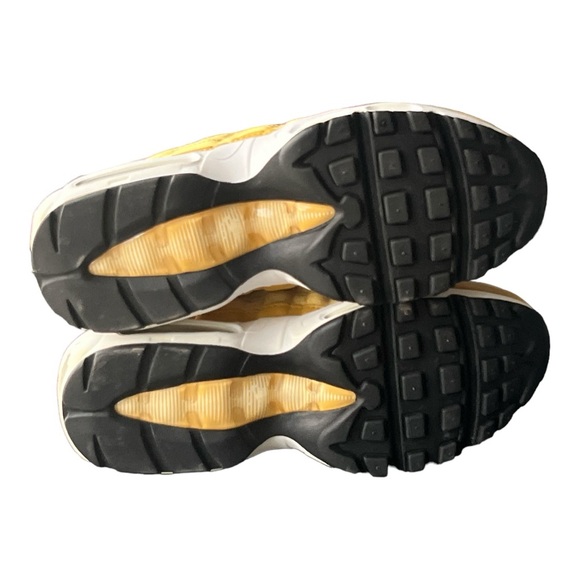 Nike Women’s Air Max 95 LX Running Shoes Size 8. - Picture 3 of 12